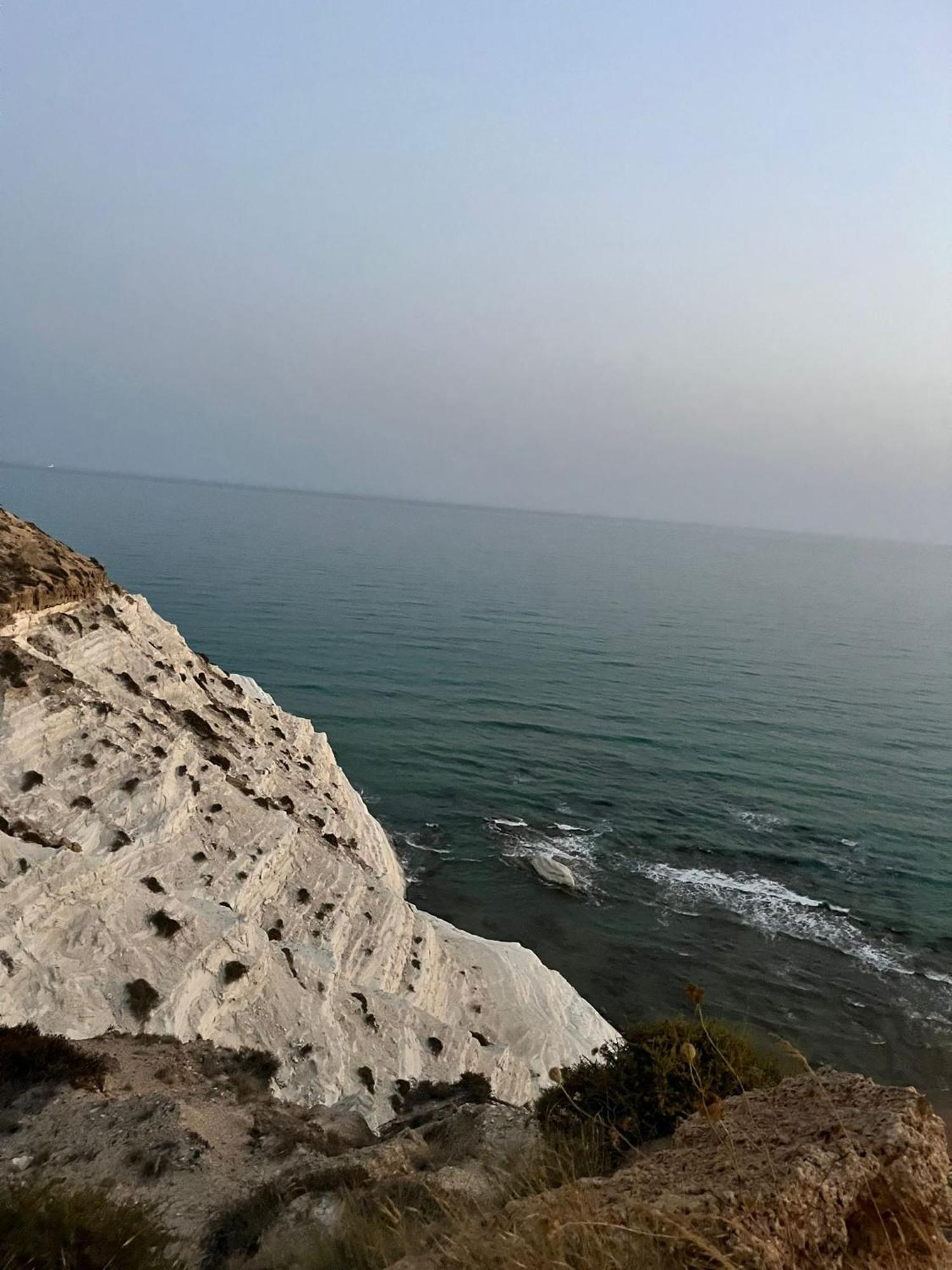 Al Faro Bed and Breakfast Realmonte Buitenkant foto