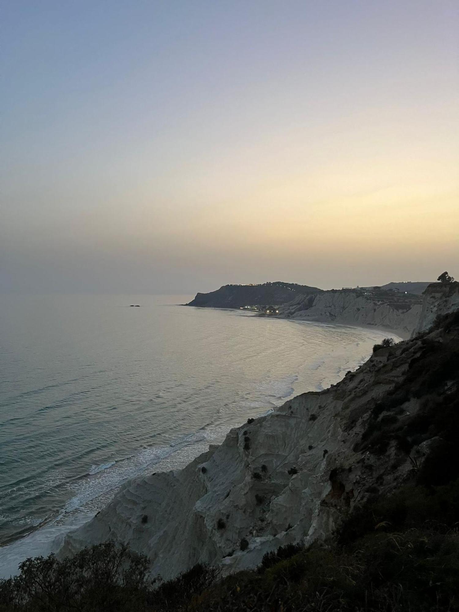 Al Faro Bed and Breakfast Realmonte Buitenkant foto